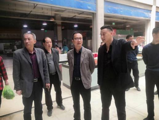 陳施俊董事長調研公司農貿市場改造進展